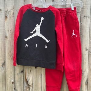 Jordan Ari, Sweat-Suit